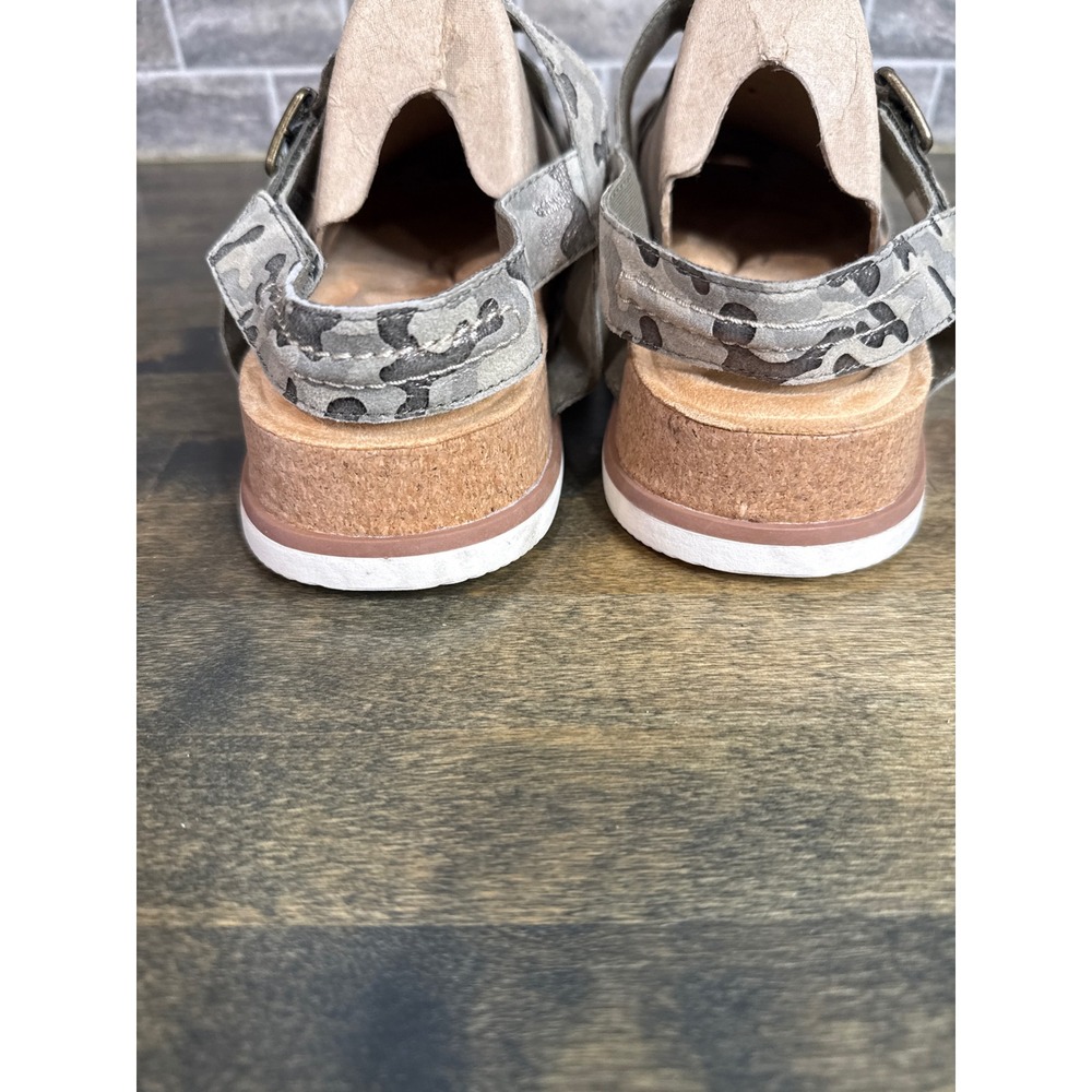 Clarks Collection Womens Grey Camo Metallic Strappy Cork Wedge Sandals 11W NWT - Picture 4 of 11
